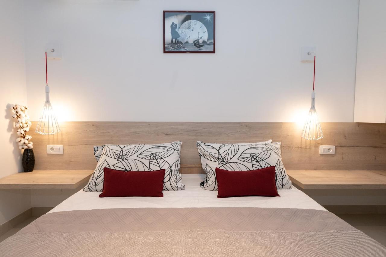 Apartment Tula Шибеник Экстерьер фото