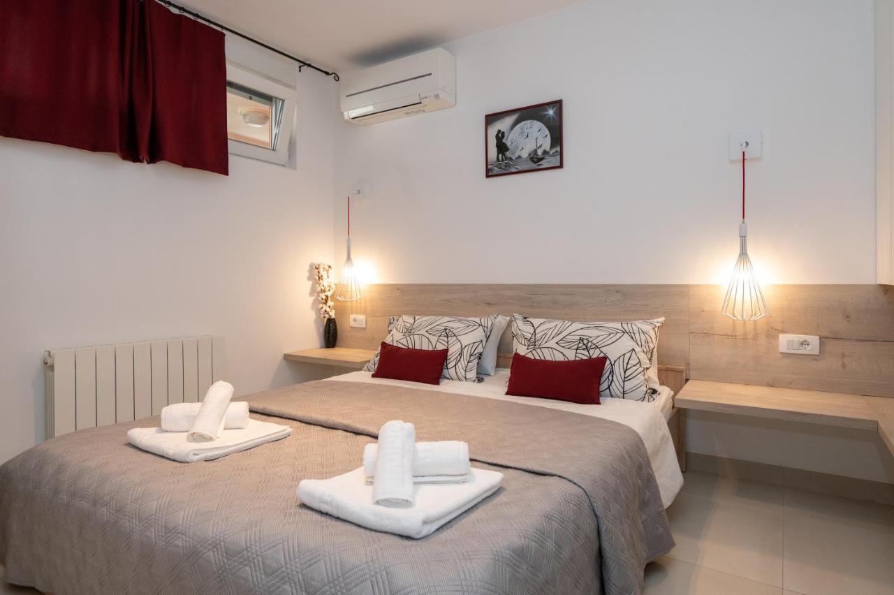 Apartment Tula Шибеник Экстерьер фото